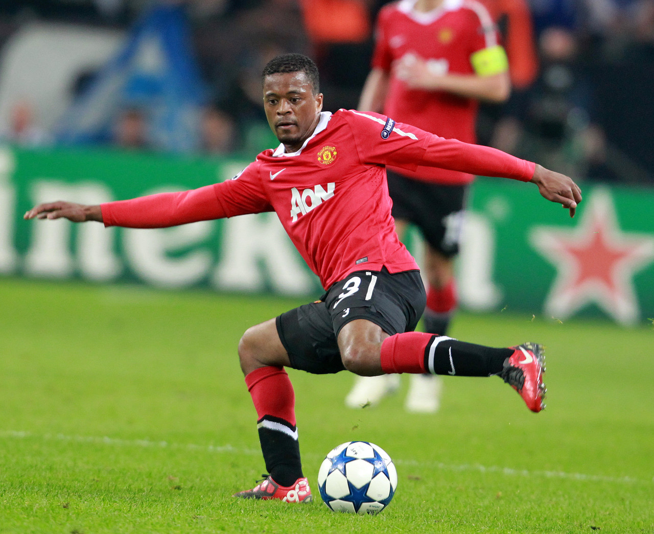 冠庆典上笑 冠庆典上笑