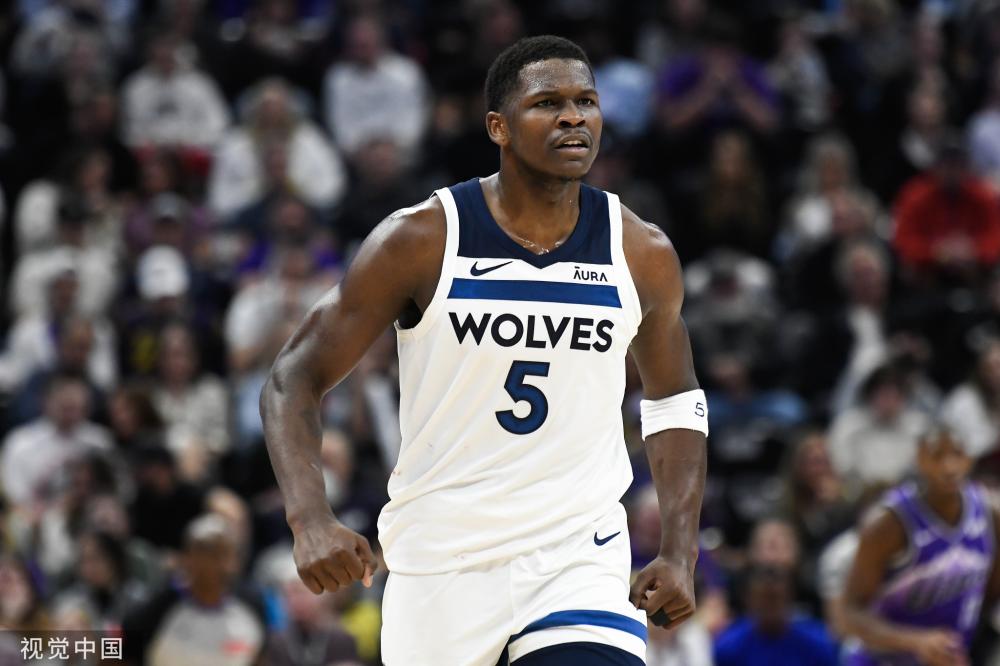 比赛中屡屡 比赛中屡屡